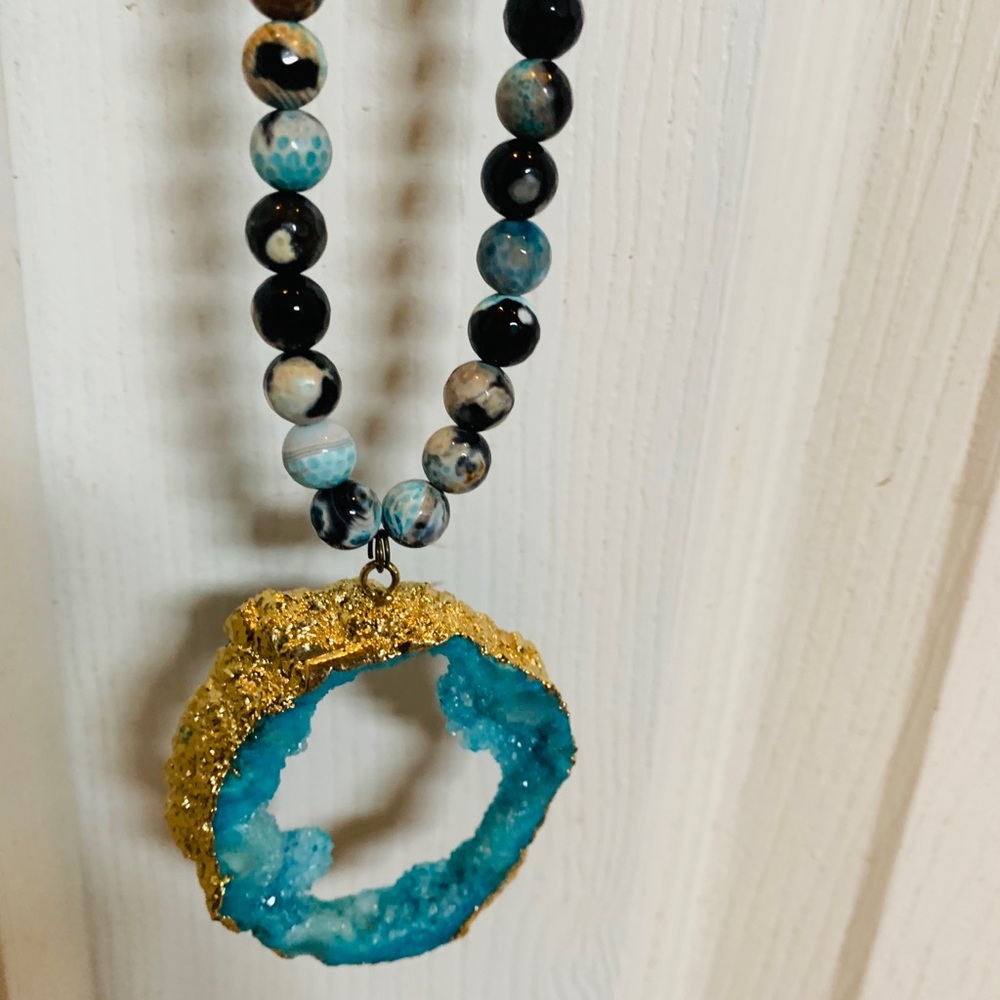 Long necklace ,  very pretty